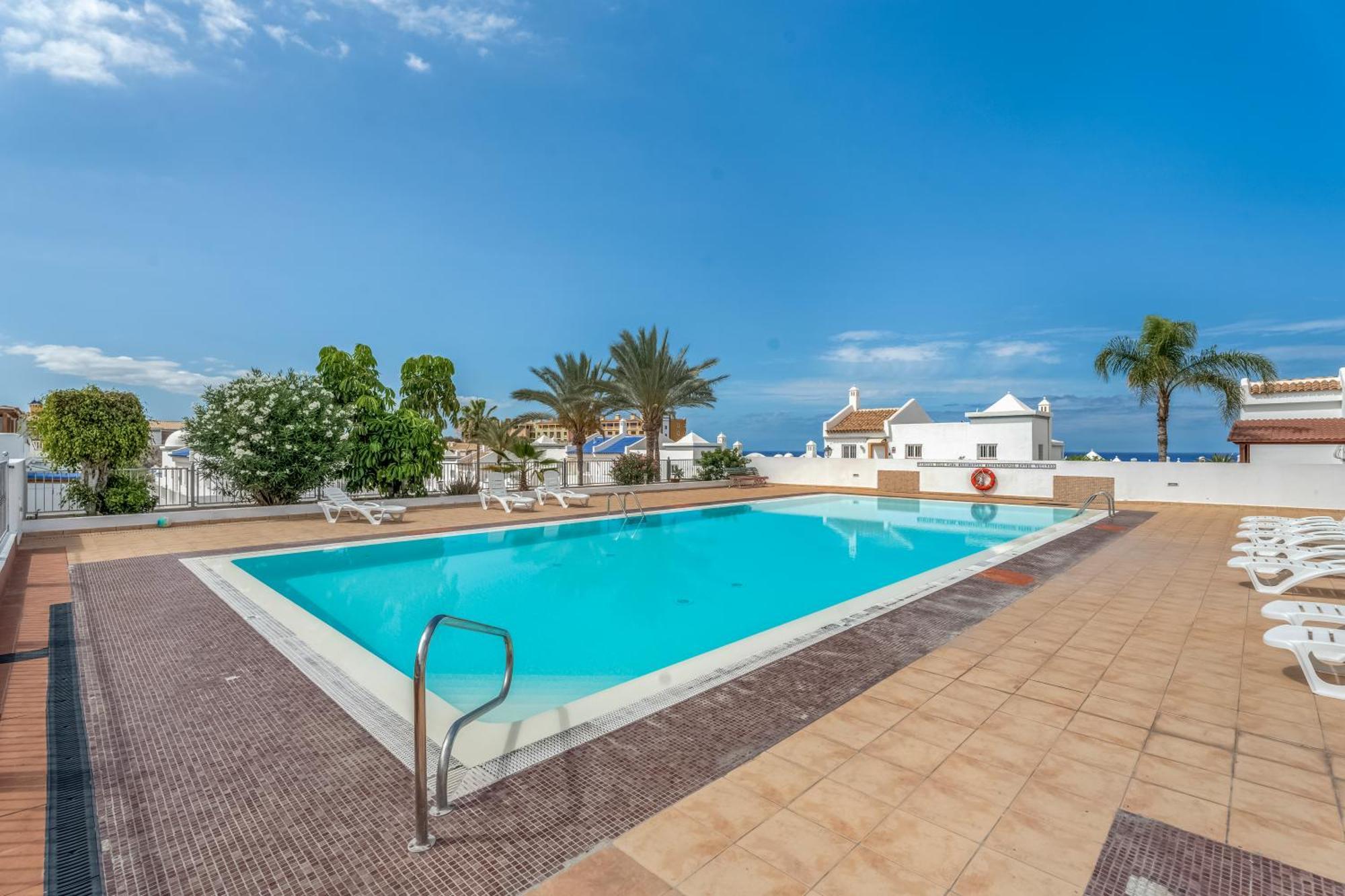 Beautifull Residencial Albatros By Paramount Holidays Costa Adeje  ภายนอก รูปภาพ