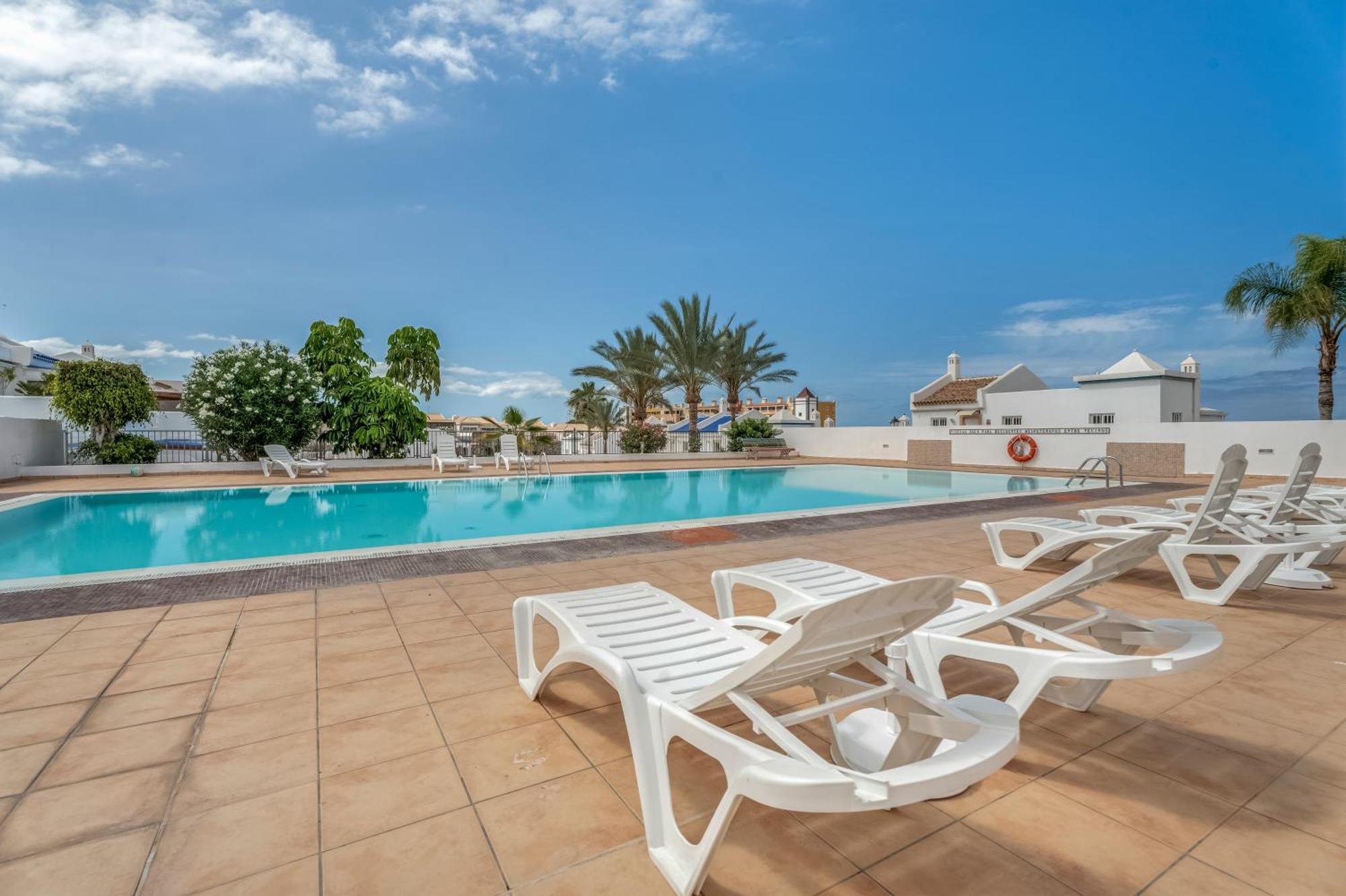 Beautifull Residencial Albatros By Paramount Holidays Costa Adeje  ภายนอก รูปภาพ